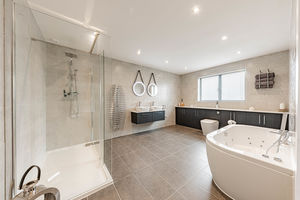 Photo 7- click for photo gallery